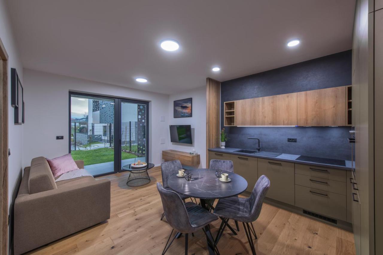Apartmaji Harpf 슬로벤 그라데츠 외부 사진