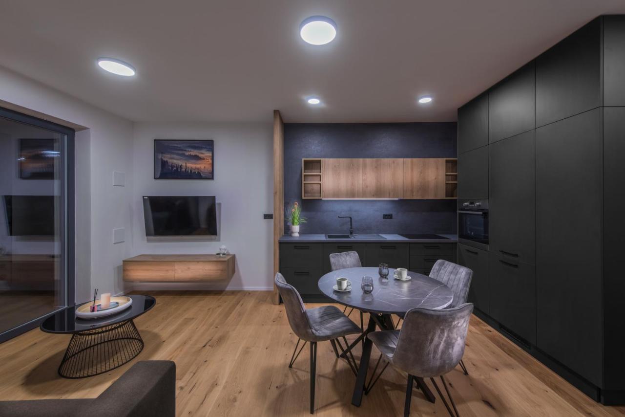 Apartmaji Harpf 슬로벤 그라데츠 외부 사진